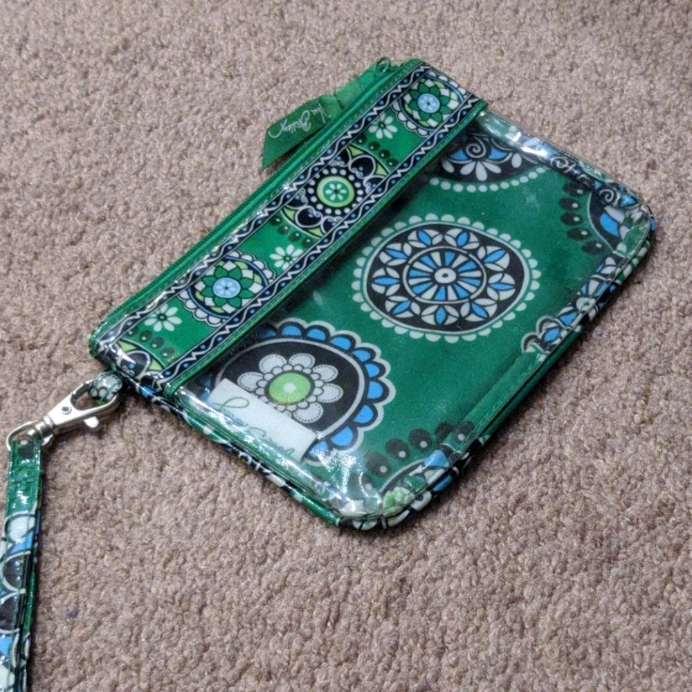 Vera Bradley vinyl pouch in Cupcake Green - Picture 1 of 2